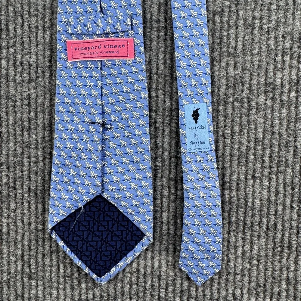 Vineyard Vines Tie Blue Beach Chair AOP Handmade USA Silk Novelty Necktie